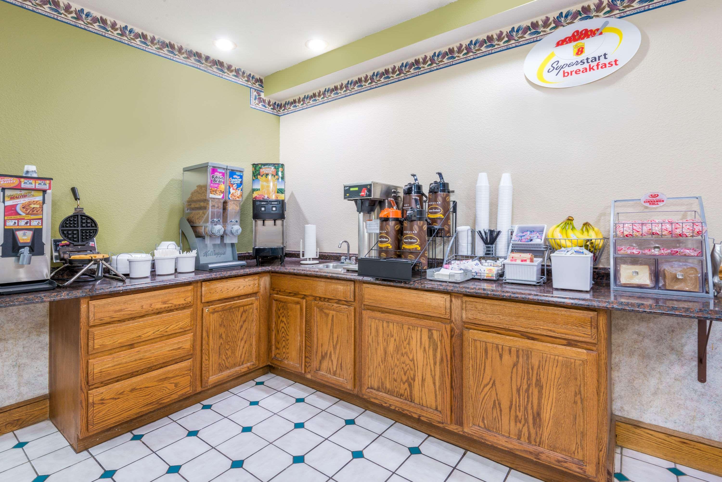 Super 8 By Wyndham Platte City Kansas City Area Ngoại thất bức ảnh