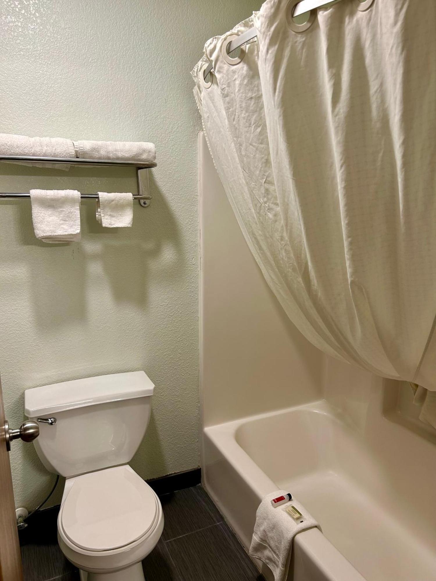 Super 8 By Wyndham Platte City Kansas City Area Ngoại thất bức ảnh