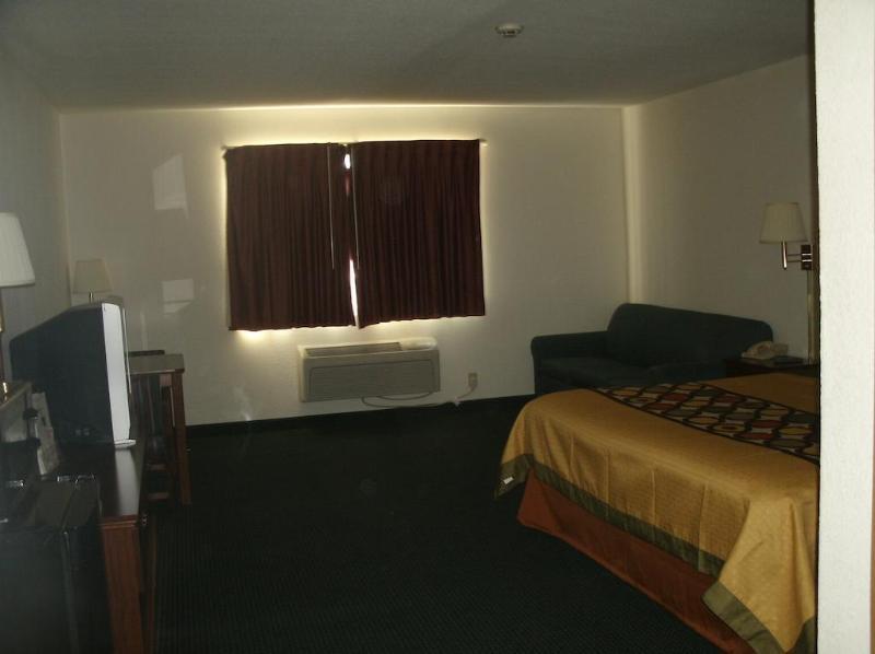 Super 8 By Wyndham Platte City Kansas City Area Ngoại thất bức ảnh